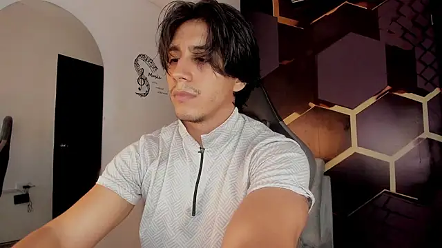 Snapshot of Alexx_Cano_ chatting on August 7, 3:08 am Alexx Cano online show from August 7, 3:08 am