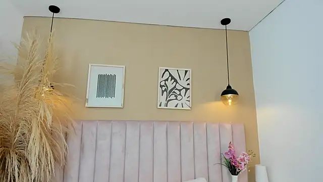Snapshot of Miaa_Harper_ chatting on July 16, 8:04 pm Miaa Harper online show from July 16, 8:04 pm