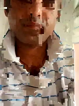 Snapshot of aashu8839 chatting on June 16, 10:40 am aashu8839 online show from June 16, 10:40 am