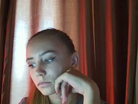Snapshot of MyLittle_Flame_ chatting on July 10, 2:19 pm MyLittle Flame online show from July 10, 2:19 pm