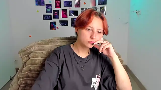 Snapshot of Dilara_Kiss_ chatting on July 11, 11:13 am Dilara Kiss online show from July 11, 11:13 am