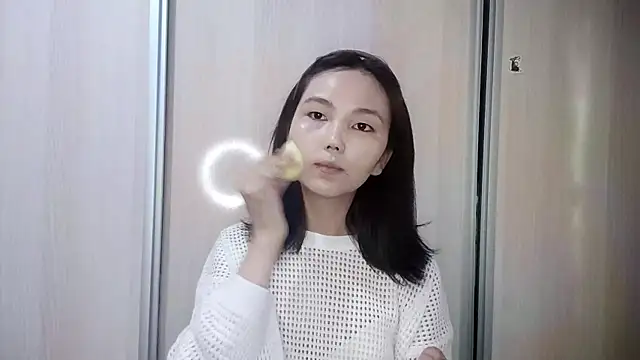 SusieSkepple online show from June 18, 12:09 pm