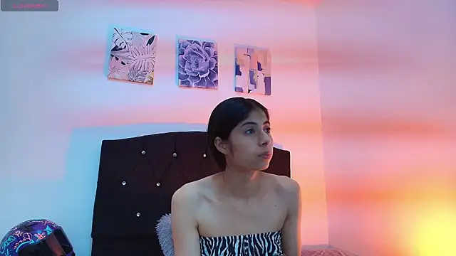 Snapshot of Dahlia__Vixen chatting on August 1, 11:42 am Dahlia Vixen online show from August 1, 11:42 am