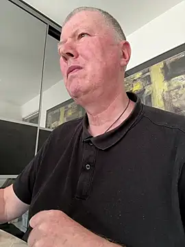 Snapshot of cumboy chatting on April 24, 2:19 pm cumboy online show from April 24, 2:19 pm