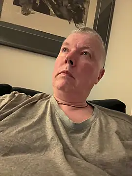 Snapshot of cumboy chatting on May 1, 10:47 pm cumboy online show from May 1, 10:47 pm