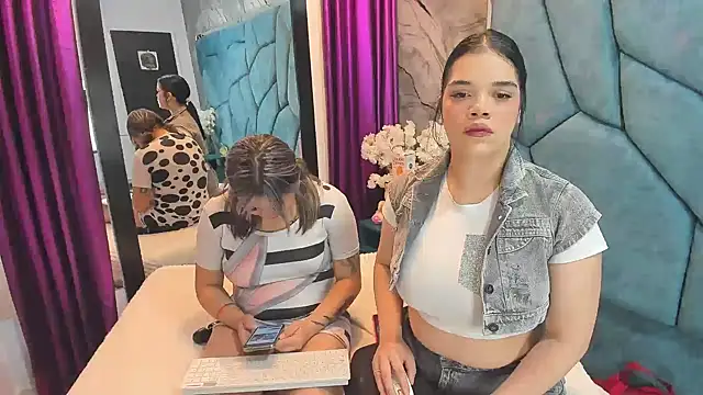 Samy Bitch online show from August 4, 1:46 pm