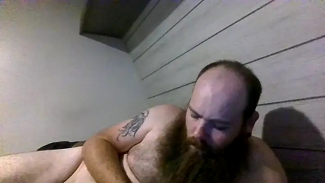 Snapshot of ThisGuy42o chatting on June 17, 3:53 am ThisGuy42o online show from June 17, 3:53 am