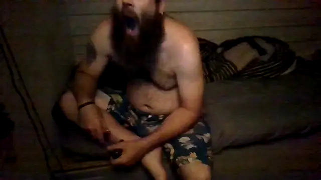 Snapshot of ThisGuy42o chatting on July 1, 4:36 am ThisGuy42o online show from July 1, 4:36 am