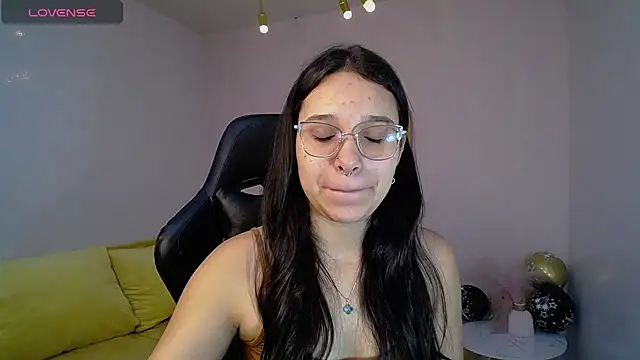 Snapshot of Lia_Rose_ch chatting on July 3, 12:22 pm Lia Rose ch online show from July 3, 12:22 pm