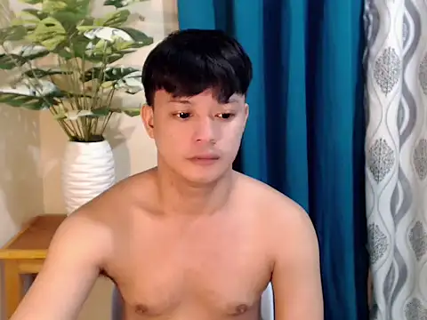 Snapshot of kingdomcum96 chatting on July 7, 9:41 pm kingdomcum96 online show from July 7, 9:41 pm