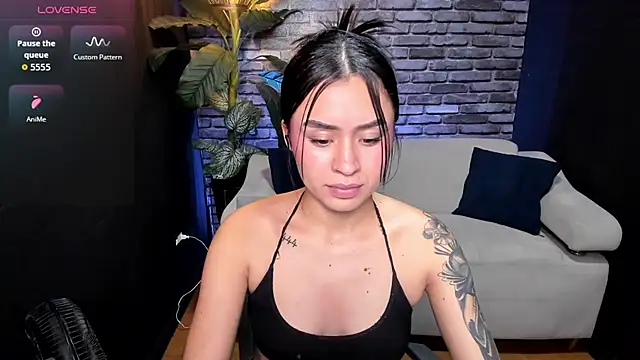 Snapshot of candy_spicy1 chatting on June 18, 3:49 pm candy spicy1 online show from June 18, 3:49 pm