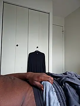 Snapshot of eljefeg718 chatting on June 27, 12:44 pm eljefeg718 online show from June 27, 12:44 pm