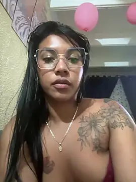 Snapshot of sophiagomezx chatting on June 28, 2:39 am sophiagomezx online show from June 28, 2:39 am