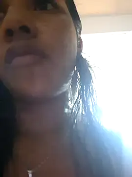 Snapshot of sophiagomezx chatting on July 8, 2:05 am sophiagomezx online show from July 8, 2:05 am