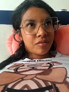 Snapshot of sophiagomezx chatting on July 31, 8:41 pm sophiagomezx online show from July 31, 8:41 pm