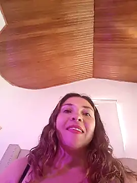 Snapshot of Angelika_Clauss chatting on June 19, 6:34 pm Angelika Clauss online show from June 19, 6:34 pm