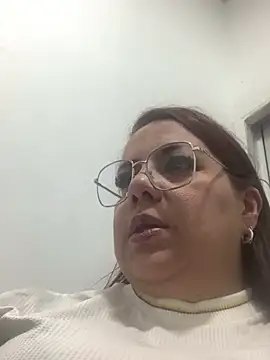 Snapshot of Celestina_Bellucci19 chatting on June 28, 2:06 am Celestina Bellucci19 online show from June 28, 2:06 am