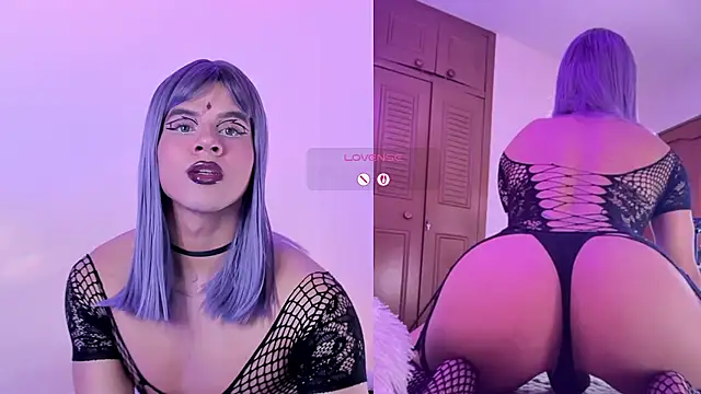 Snapshot of lana_moontt chatting on July 14, 11:43 pm lana moontt online show from July 14, 11:43 pm