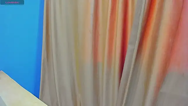 Snapshot of Nika-Smith chatting on July 30, 9:30 am Nika-Smith online show from July 30, 9:30 am