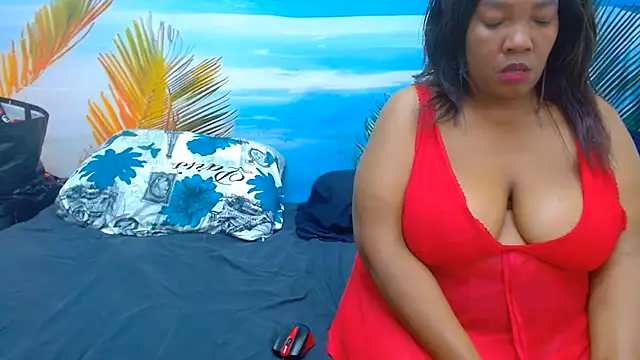 Snapshot of CURVYELEGANCExxx chatting on July 20, 12:18 pm CURVYELEGANCExxx online show from July 20, 12:18 pm