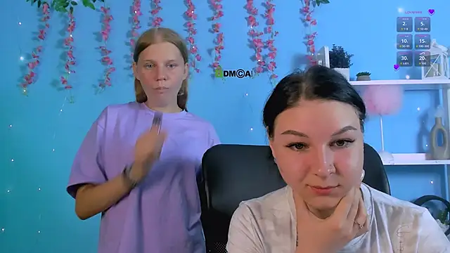 Snapshot of bella_sky11 chatting on July 9, 8:51 am bella sky11 online show from July 9, 8:51 am