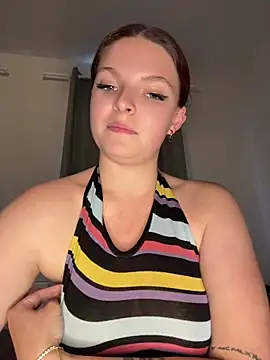 Snapshot of European-beauty chatting on June 22, 6:49 pm European-beauty online show from June 22, 6:49 pm