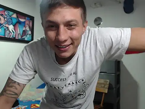 Snapshot of Stiiveen777 chatting on July 20, 10:45 pm Stiiveen777 online show from July 20, 10:45 pm