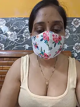 Snapshot of Garimaa_Cherry chatting on July 7, 6:23 pm Garimaa Cherry online show from July 7, 6:23 pm