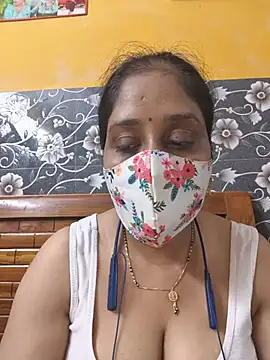 Snapshot of Garimaa_Cherry chatting on July 21, 7:49 pm Garimaa Cherry online show from July 21, 7:49 pm