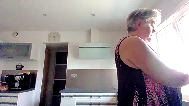 Snapshot of coquinesensuel chatting on July 28, 7:15 am coquinesensuel online show from July 28, 7:15 am