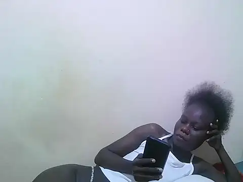 Snapshot of bianca_love2 chatting on July 2, 4:40 am bianca love2 online show from July 2, 4:40 am