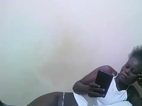 Snapshot of bianca_love2 chatting on July 3, 9:59 am bianca love2 online show from July 3, 9:59 am