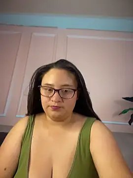 Snapshot of LuisAny chatting on August 4, 3:43 am LuisAny online show from August 4, 3:43 am