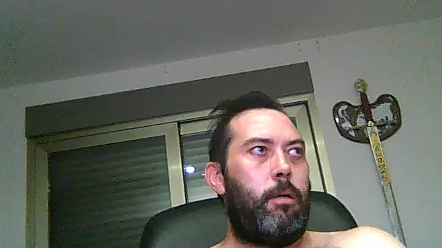 Snapshot of SirFrankonde chatting on June 22, 3:58 am SirFrankonde online show from June 22, 3:58 am