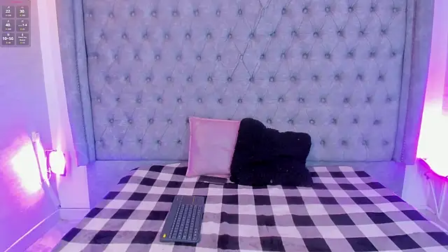 Snapshot of Celeste_Porter chatting on August 8, 3:41 am Celeste Porter online show from August 8, 3:41 am