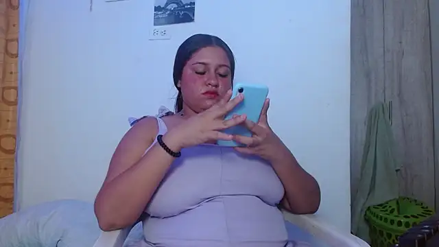 Snapshot of Scarleth_69_ chatting on July 9, 4:44 pm Scarleth 69 online show from July 9, 4:44 pm