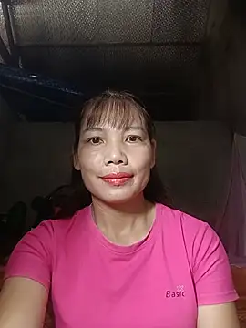 Snapshot of Gee_hot chatting on July 24, 3:37 am Gee hot online show from July 24, 3:37 am