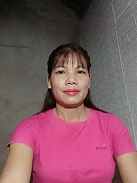 Snapshot of Gee_hot chatting on August 2, 11:03 pm Gee hot online show from August 2, 11:03 pm