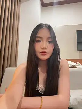 Lilyluta2000 online show from June 19, 6:01 pm