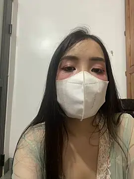 Lilyluta2000 online show from July 11, 9:23 am