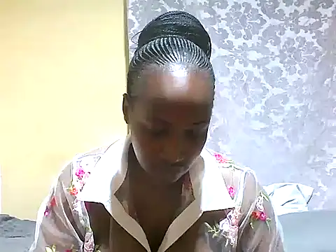 Snapshot of sexy-faiy chatting on June 26, 7:18 pm sexy-faiy online show from June 26, 7:18 pm