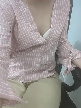 Snapshot of sushmita0 chatting on July 6, 2:47 pm sushmita0 online show from July 6, 2:47 pm