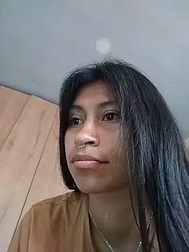 Snapshot of Pocahontas_Honey chatting on July 8, 10:25 pm Pocahontas Honey online show from July 8, 10:25 pm