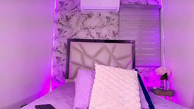 Snapshot of ali_laila chatting on August 6, 7:16 pm ali laila online show from August 6, 7:16 pm