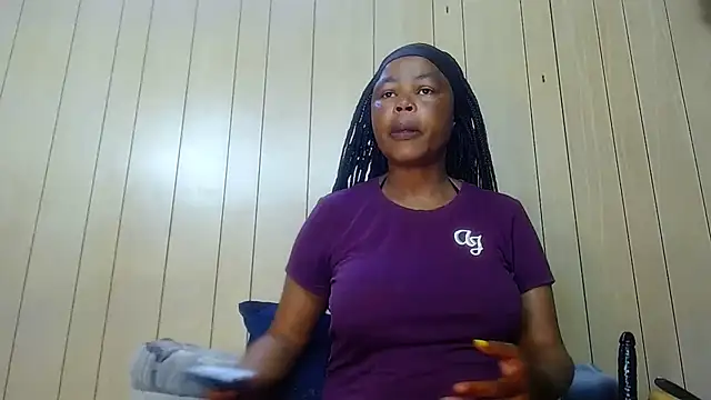 Snapshot of spicykittyy chatting on July 1, 6:26 am spicykittyy online show from July 1, 6:26 am