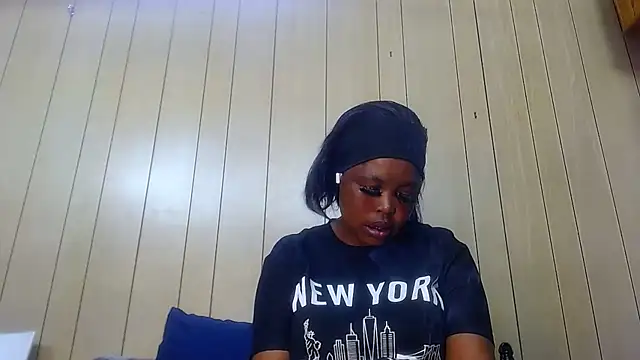 Snapshot of spicykittyy chatting on July 17, 9:38 am spicykittyy online show from July 17, 9:38 am