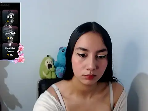 Snapshot of _PrettyLau10 chatting on July 2, 8:48 pm PrettyLau10 online show from July 2, 8:48 pm