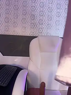 Snapshot of Mia_blackthorne chatting on July 23, 12:25 pm Mia blackthorne online show from July 23, 12:25 pm