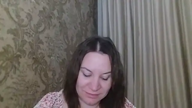 Lauralison online show from July 9, 8:57 pm