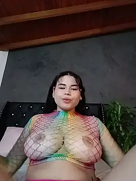 Snapshot of victoria_vallejo_1 chatting on July 11, 12:08 pm victoria vallejo 1 online show from July 11, 12:08 pm